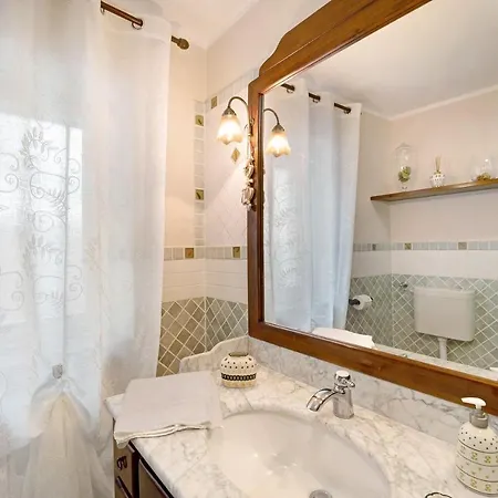 아파트 U' Spigu Ca' Du Stevolu 가르렌다